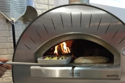 Piec do Pizzy opalany drewnem  na podstawie jezdnej | Quattro | ALFA FORNI - Commercial
